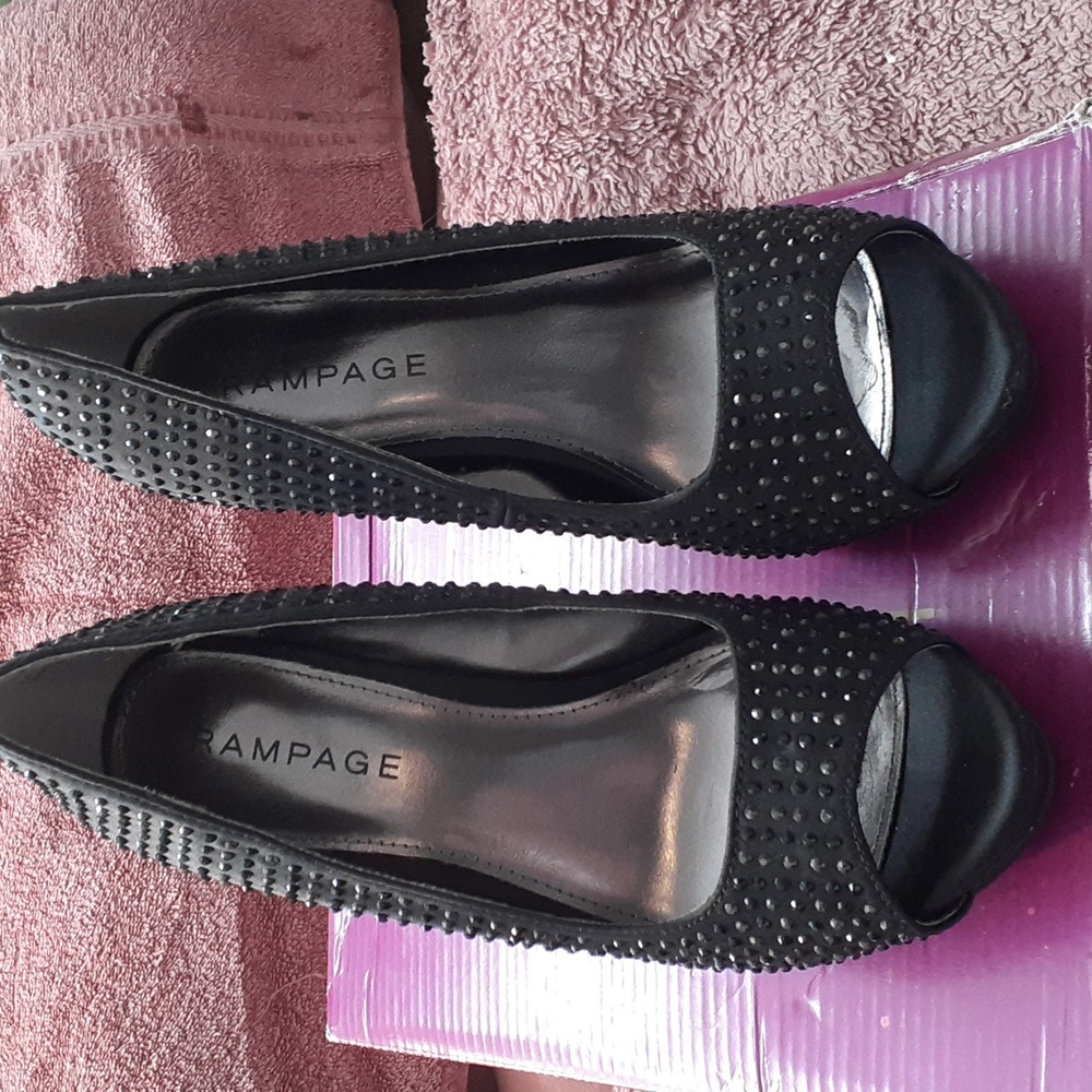 Brand New RAMPAGE Open Toe Satin Studded Heels- 6.5